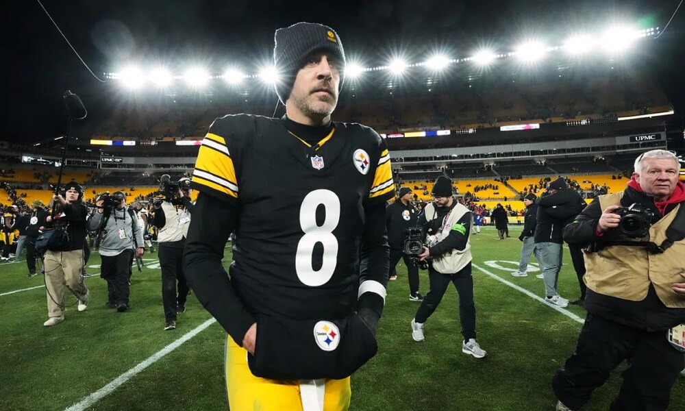 Aaron Rodgers' season with the Steelers ends in disaster
