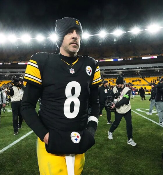 Aaron Rodgers' season with the Steelers ends in disaster