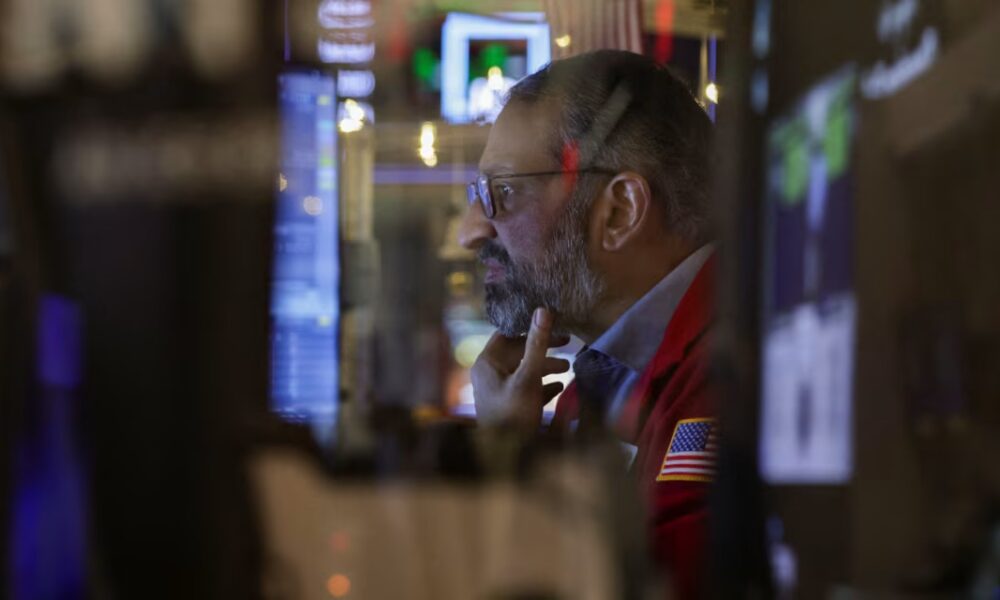 U.S. Stocks End Higher, Gold Hits Record After Prosecutors Launch Powell Probe