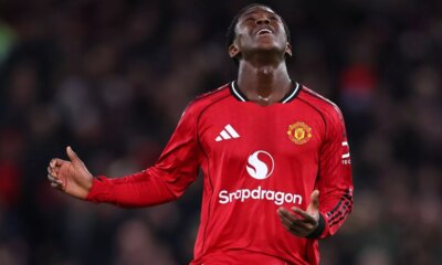 Kobbie Mainoo reacts