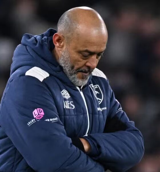 West Ham United manager Nuno Espirito Santo reacts