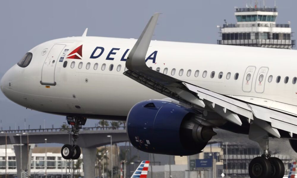 Delta Expects Premium Fliers to Boost Its Profit This Year