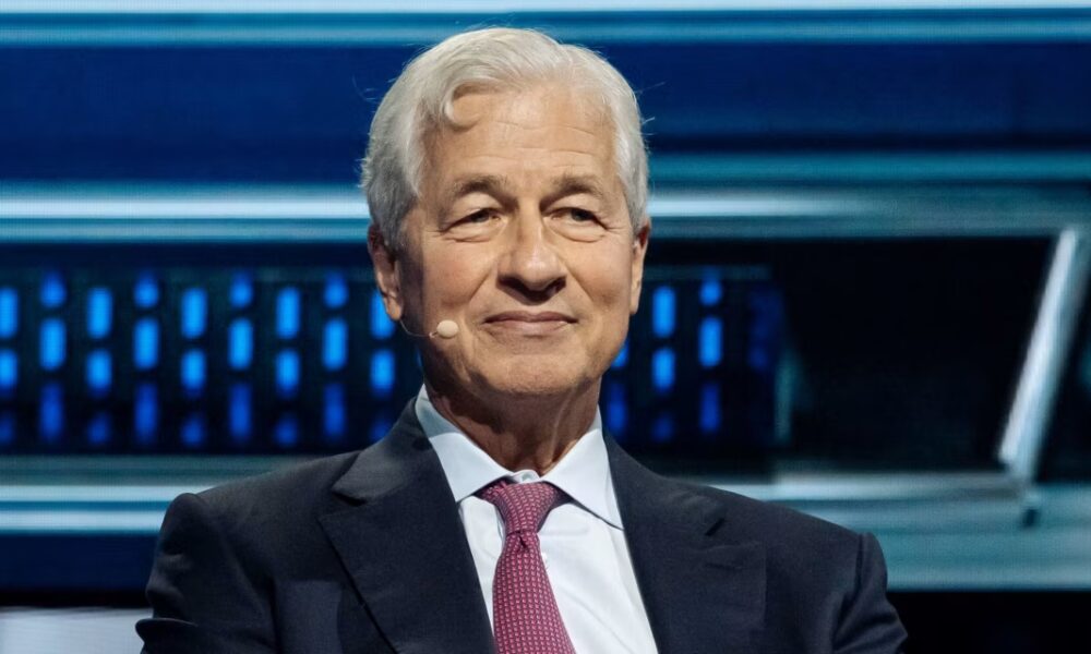JPMorgan Chase CEO Jamie Dimon Warns Interfering With Fed Would Push Up Rates