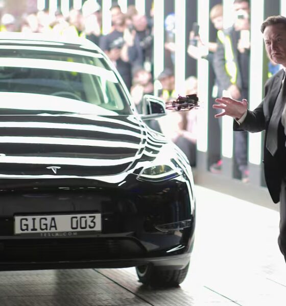 Tesla Stock Drops Amid Report Musk’s SpaceX Is Looking For Bankers. Why That Matters.