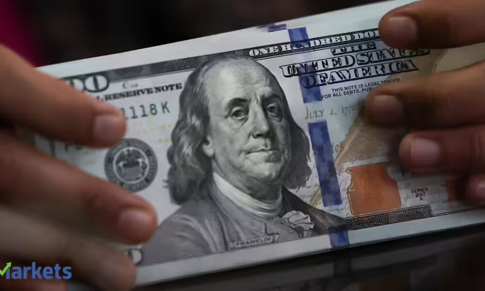 US dollar gains as odds drop on Hassett being made Fed chair