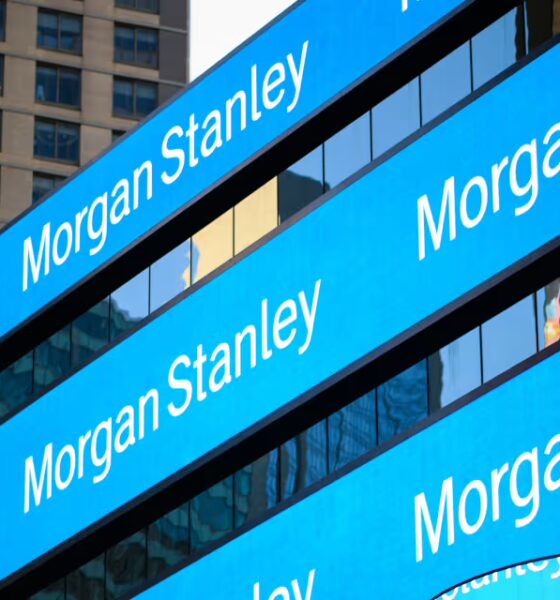 Wall Street’s Good Times Roll While the Rest of the Economy Plods Along