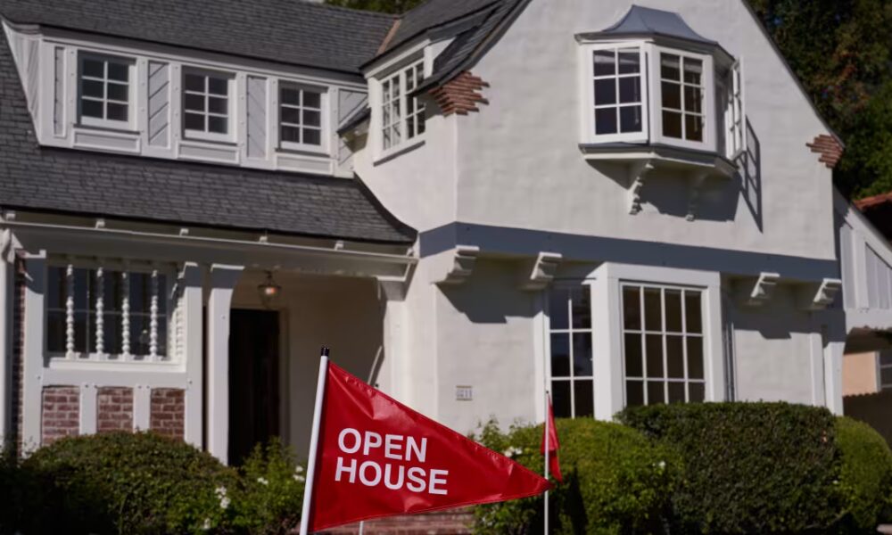 White House to Ease Access to Retirement Cash for Home Down Payments, Hassett Says