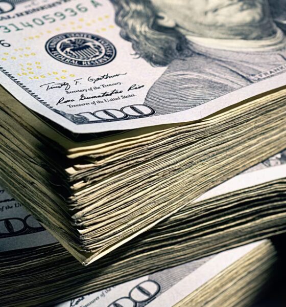 Supersize CEO Pay Packages Aren’t Paying Off for Shareholders