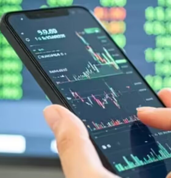 PB Fintech among 4 stocks flashing bullish signals, hinting at a possible uptrend - In Demand