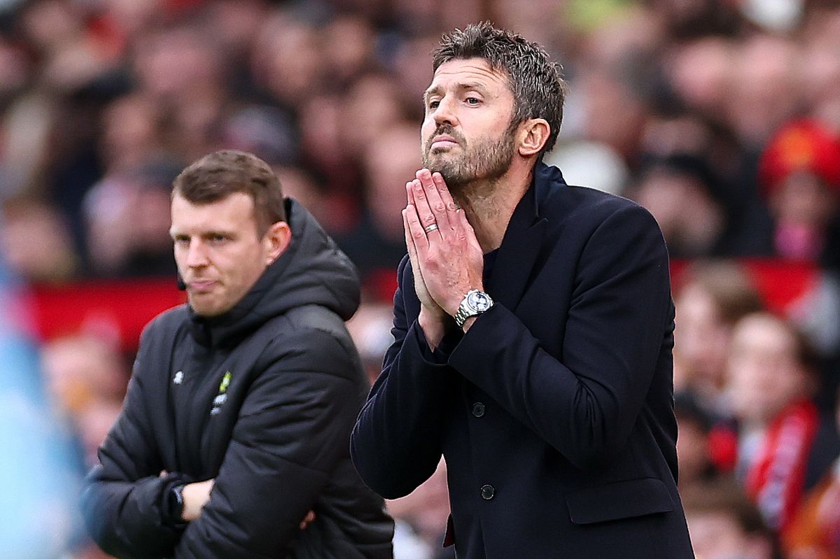 Michael Carrick reacts