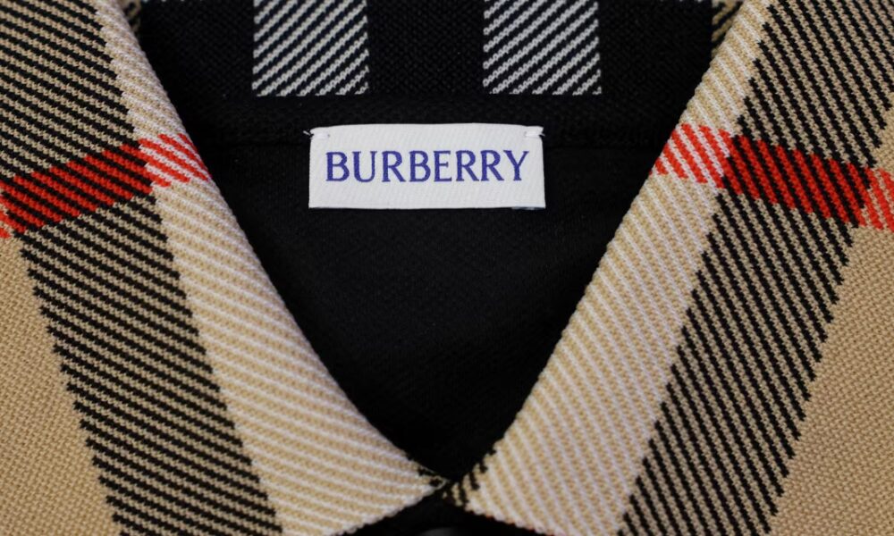 Burberry Shares Pop as Luxury Trench-Coat Maker Warms Up to Gen Z