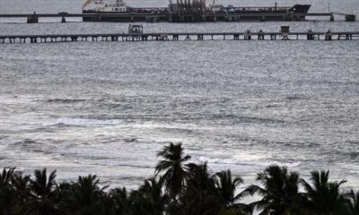 Oil Futures Rebound on Iran, Russia-Ukraine Risk