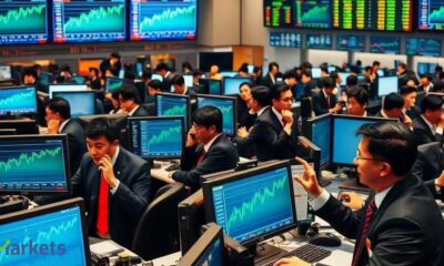 Asian stocks dip on Korea tariffs, Yen holds gains