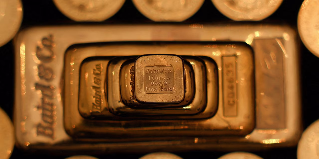 Gold’s Glittering Run Pushes Prices Above $5,500