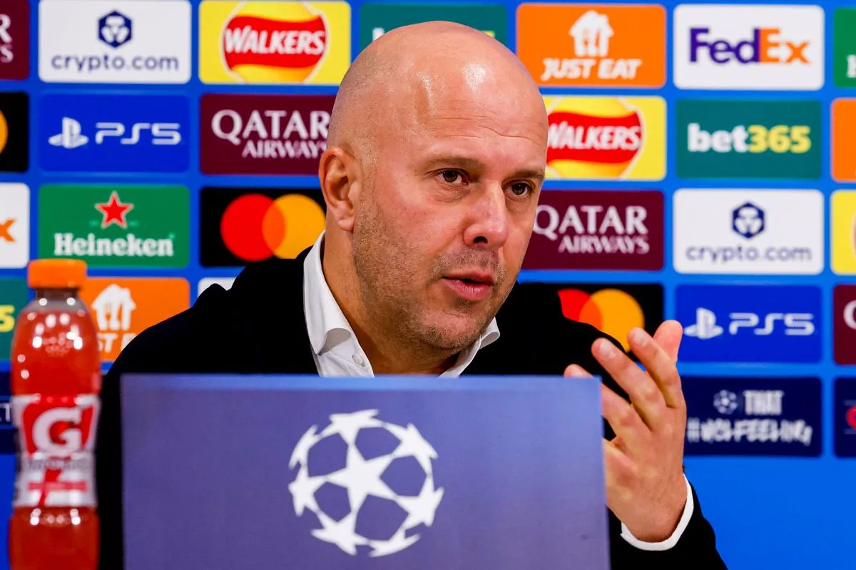 Arne Slot during a press conference