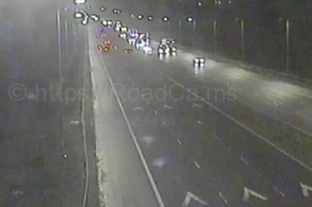 M62 closure LIVE: 'Broken down machinery' shuts busy commuter motorway at Huddersfield ahead of rush hour