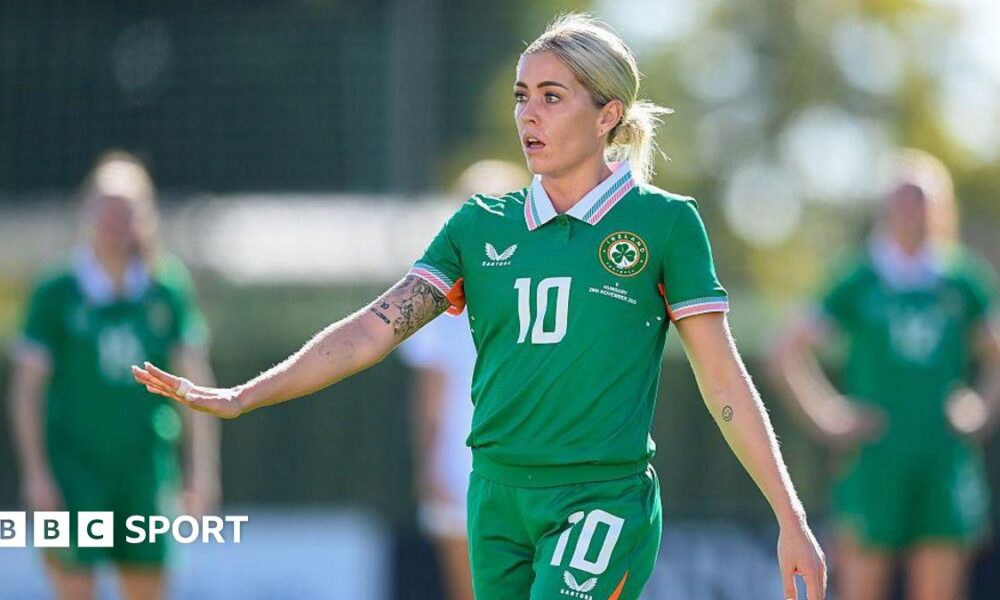 Denise O'Sullivan playing for the Republic of Ireland