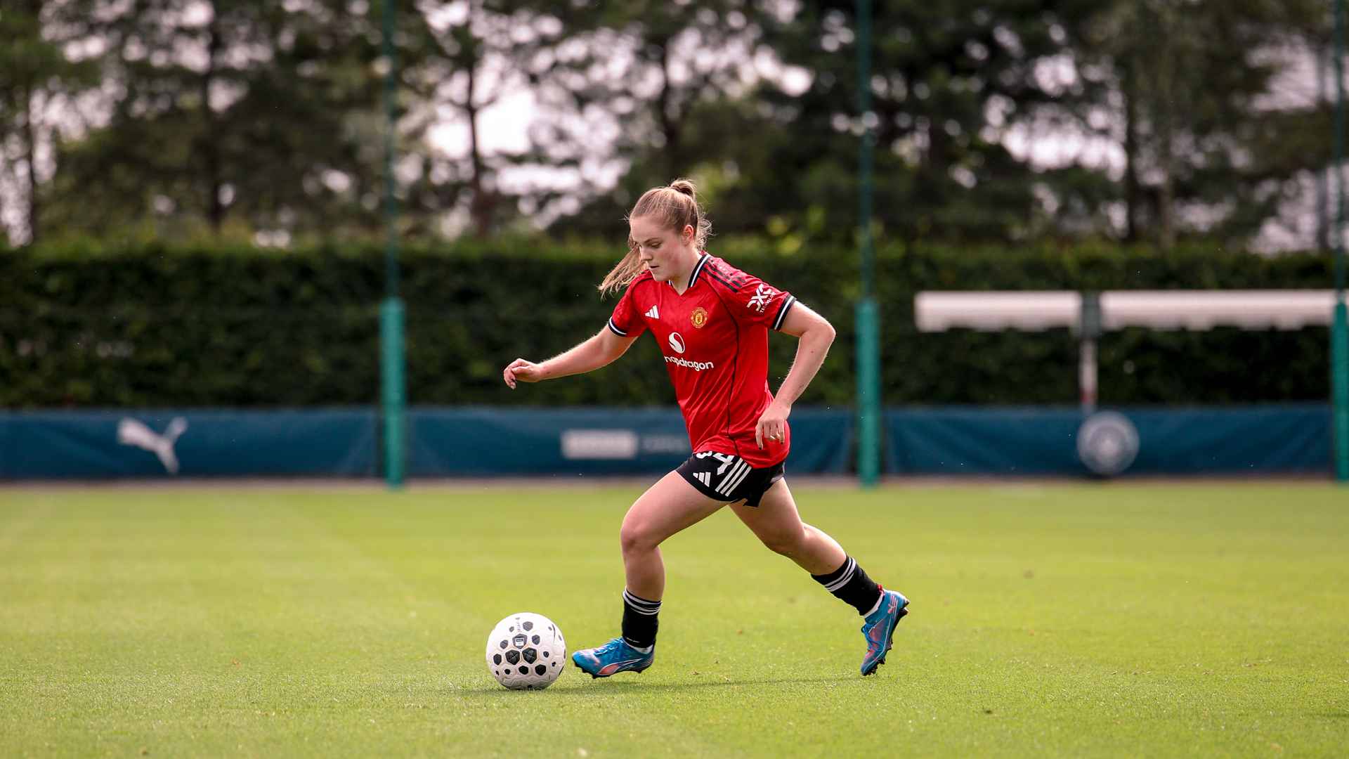 Emma Watson recalled from loan at Crystal Palace