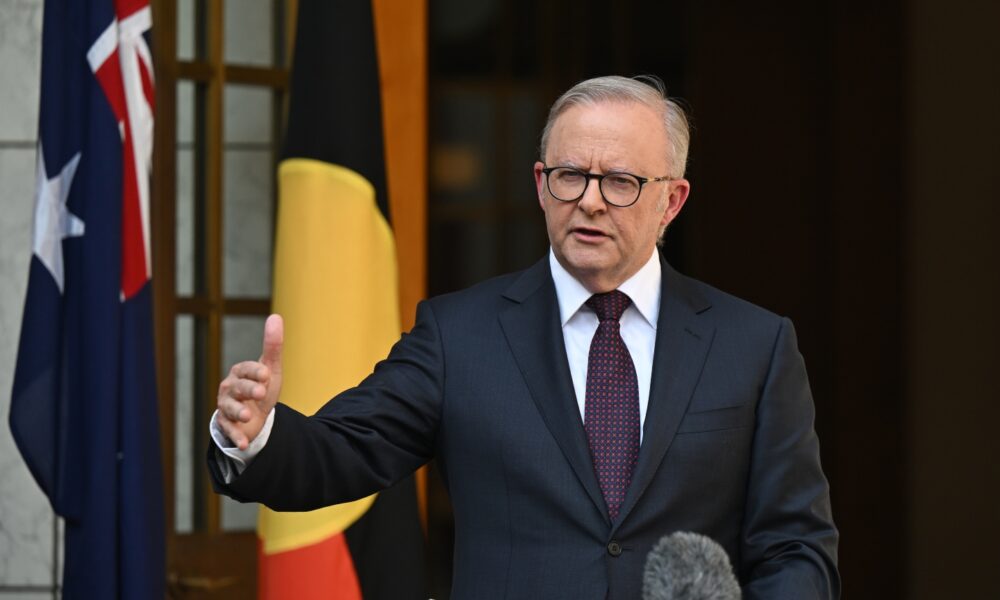 Anthony Albanese backflips, announces royal commission into Bondi massacre