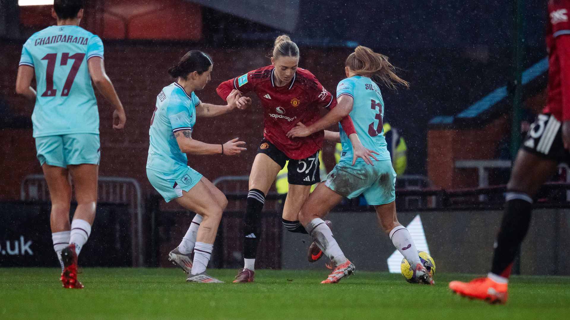 Layla Drury becomes youngest Man Utd Women player after debut v Burnley | 18 Jan 2026