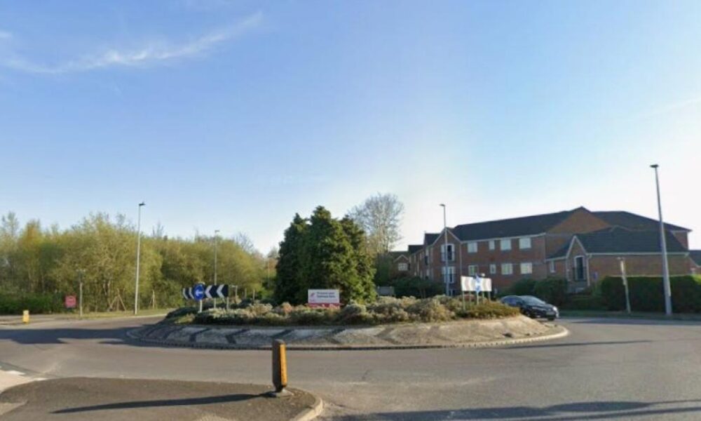 Man killed and woman injured in Cadishead Way, Irlam crash