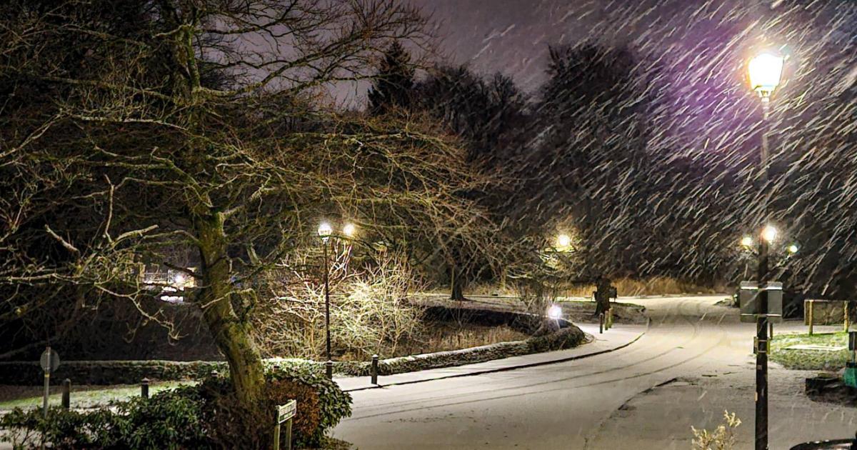 UPDATES:  Traffic and travel as yellow weather warning for snow and ice