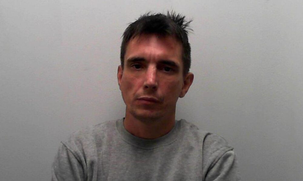York and Selby: search to find man wanted for prison recall