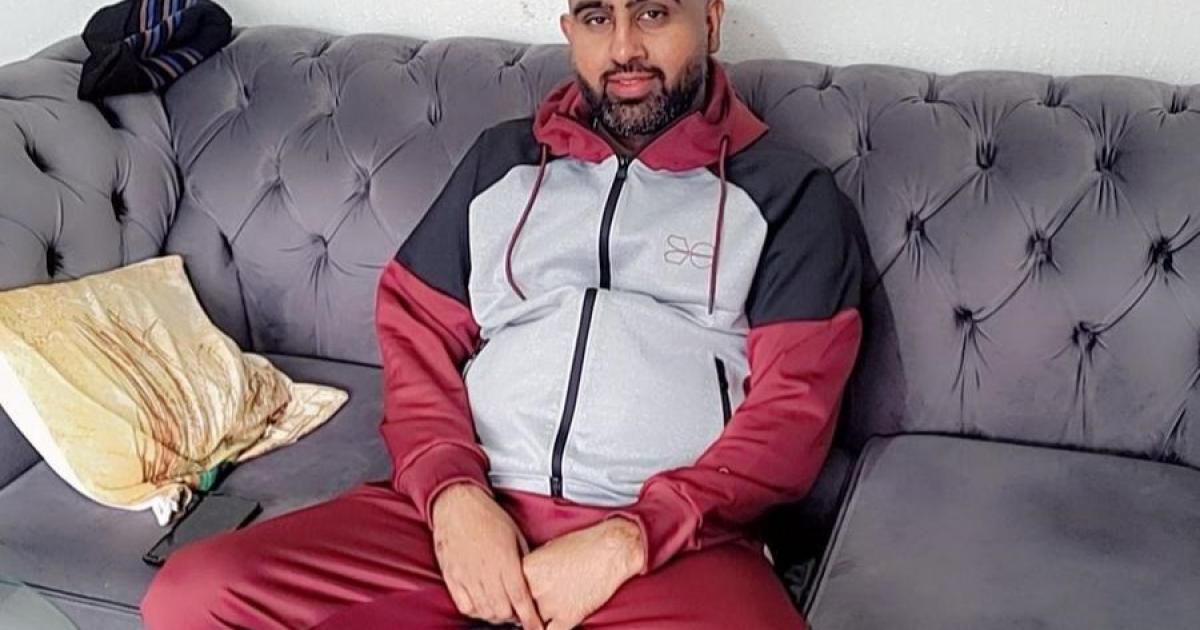 Blackburn man died after car he was fixing fell on him, inquest rules