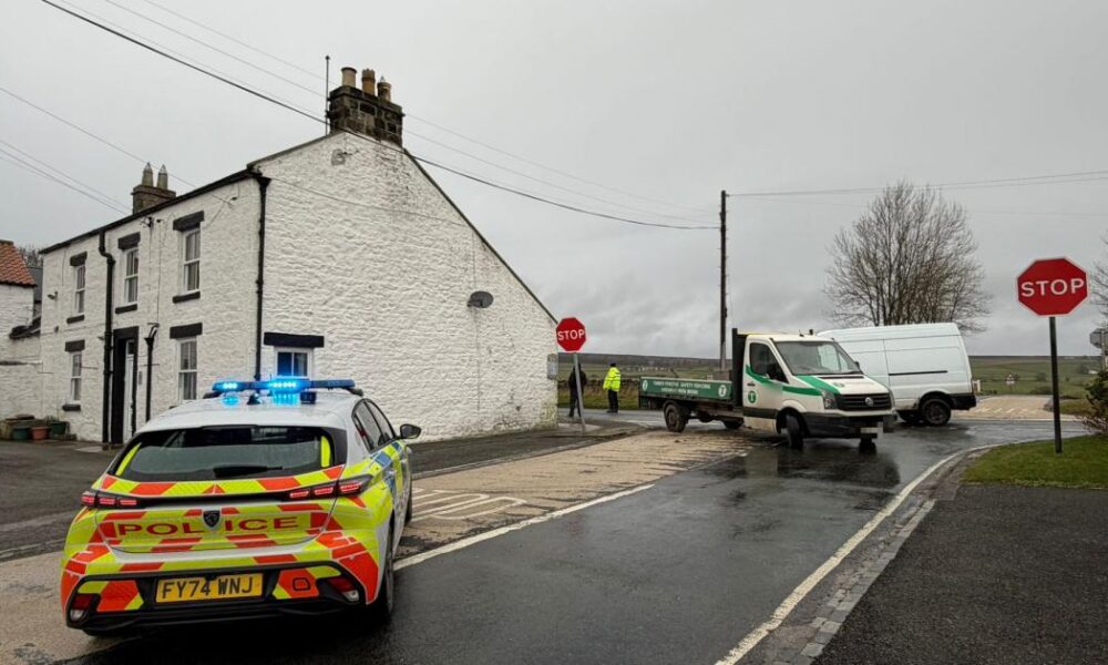 Kinninvie crossroads crash LIVE - Police called after crash involving two vans