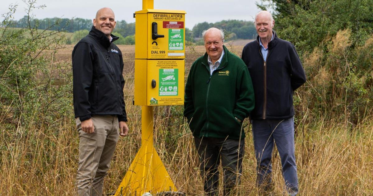 Bishopton community secures village hall and defib funding