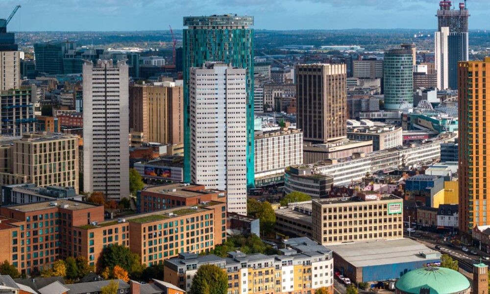 Government plans new rail line from Birmingham to Manchester