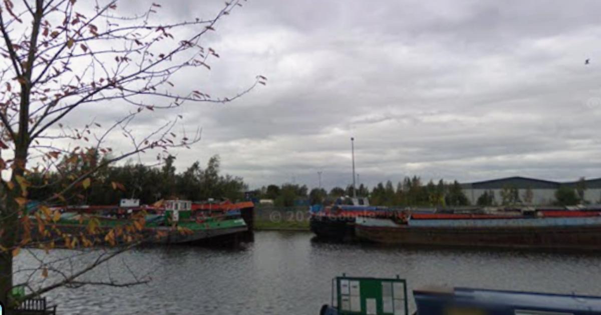Firefighters rush to pump water from houseboat sinking in East Yorkshire