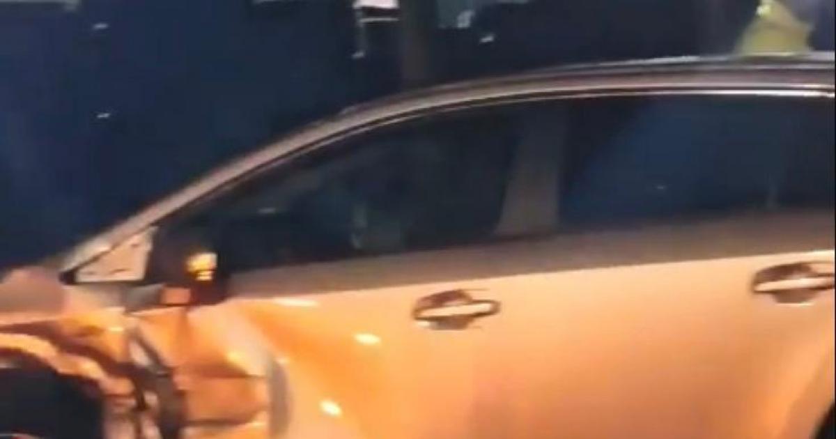 2 car smash shuts Deane Church Lane in the latest crash in Bolton