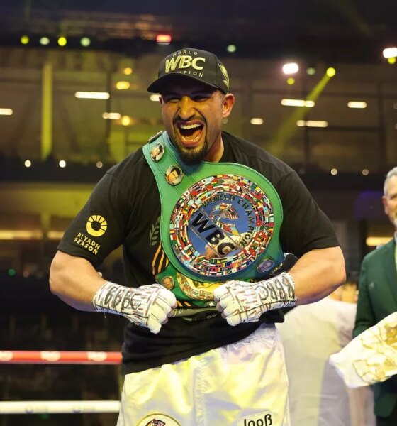 Agit Kabayel celebrates winning the WBC interim heavyweight title against Zhilei Zhang last year