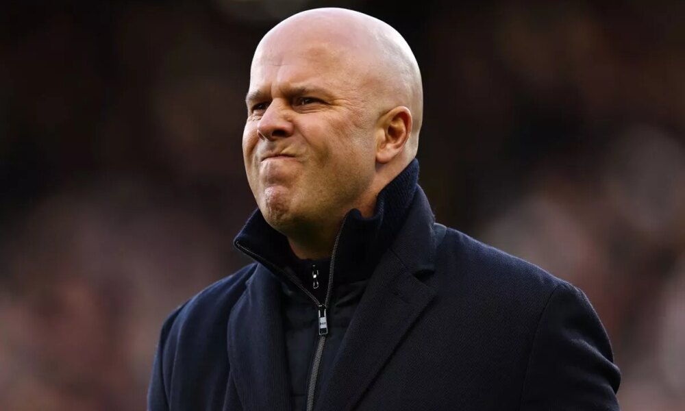 LONDON, ENGLAND - JANUARY 4: Liverpool manager Arne Slot during the Premier League match between Fulham and Liverpool at Craven Cottage on January 4, 2026 in London, England. (Photo by Jacques Feeney/Offside/Offside via Getty Images)