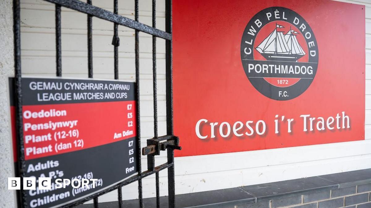 A general view of the entrance at Y Traeth, Porthmadog