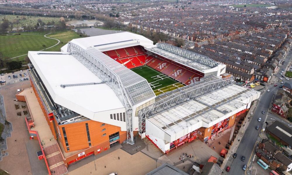 Premier League team news and lineups