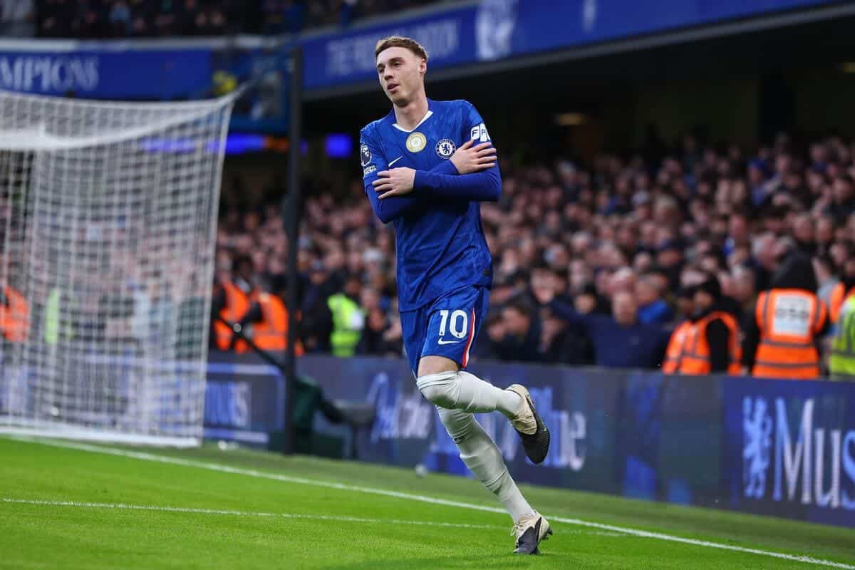 Chelsea boss plays down talk of Cole Palmer joining Manchester United and insists England star is not homesick