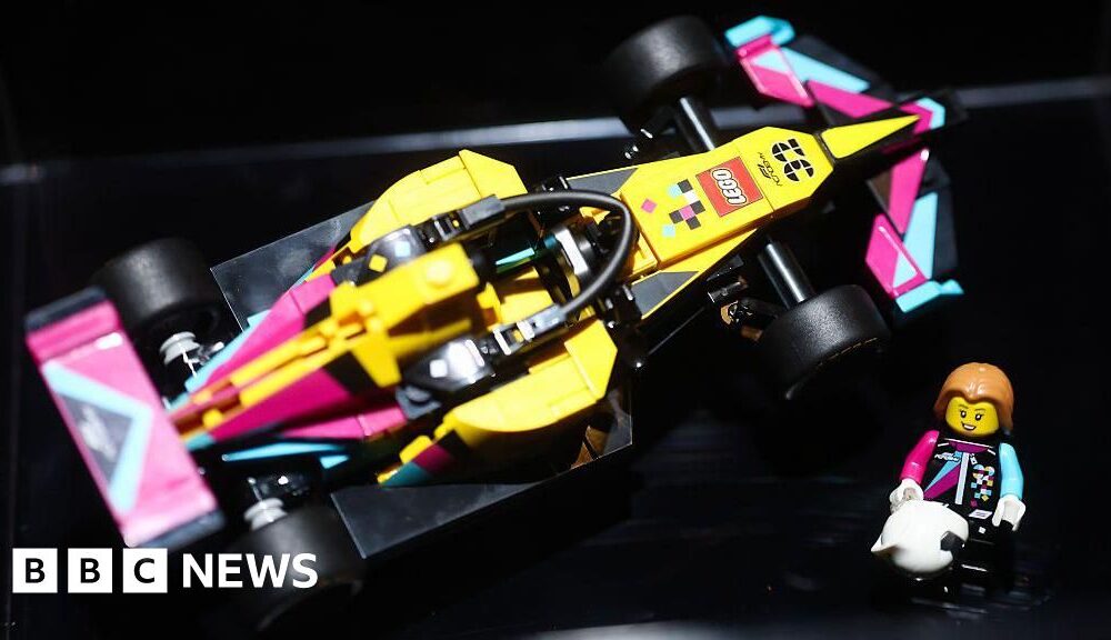 Toy sellers' keep close watch on under 16s social media ban