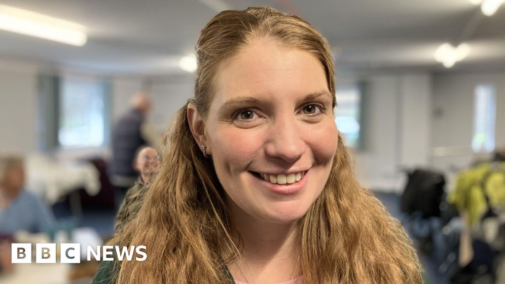 Bournemouth food bank relaunches 14 months after flood