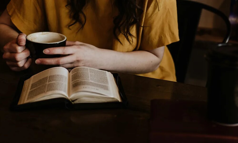 How To Read More When You're Not In The Habit