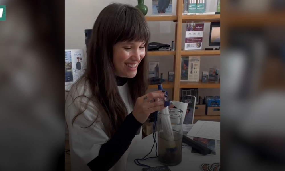 HuffPost Tries Lifestraw