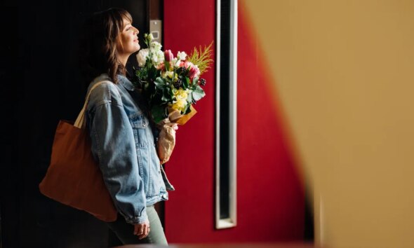 'Retromancing' Might Be The Answer To Your Relationship Burnout