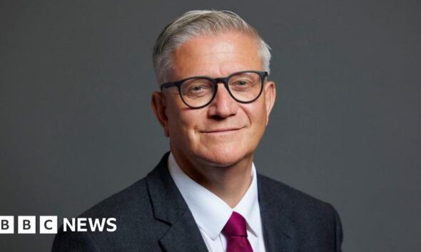 Andrew Rosindell quits Tories and defects to Reform UK