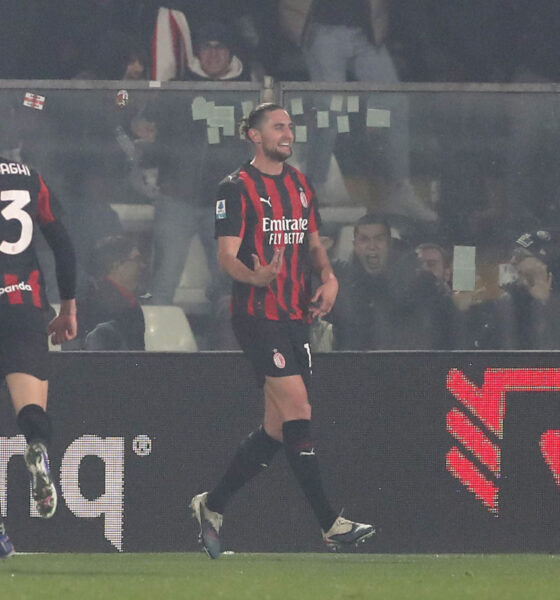 COMO, ITALY - JANUARY 15: Adrien Rabiot of AC Milan celebrates after scoring their team's second goal during the Serie A match between Como 1907 and AC Milan at Giuseppe Sinigaglia Stadium on January 15, 2026 in Como, Italy. (Photo by Marco Luzzani/Getty Images)