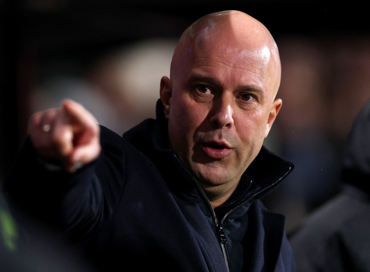 Arne Slot gestures during Liverpool's defeat vs Bournemouth