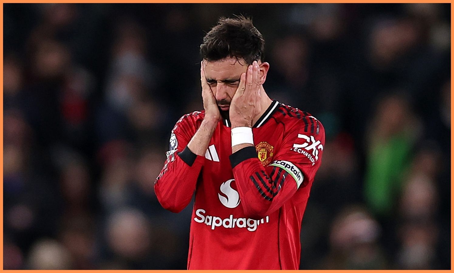 Bruno Fernandes reacts during Man United's draw at home to West Ham