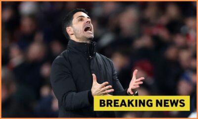 Mikel Arteta reacts during Arsenal vs Crystal Palace