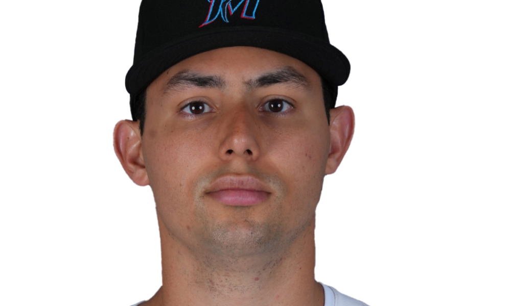 Astros Sign Christian Roa To Minor League Deal