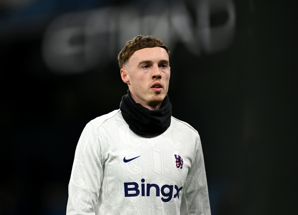 Cole Palmer of Chelsea warming up